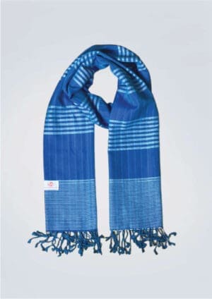 Echarpe foulard coton Krama du Cambodge Samout bleu ciel et bleu nuit